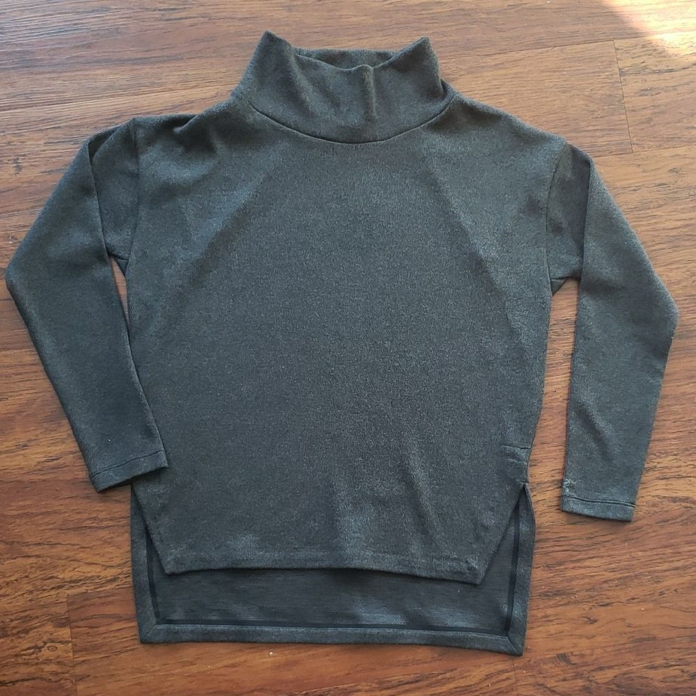 Arcteryx Gray Mock Neck Sweater Size Small Chic Feminine Athleisure Trendy
